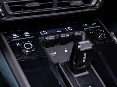 Used 2023 Porsche 911 Carrera 4S image 25