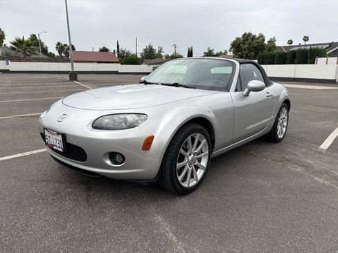 Used 2006 MAZDA MX-5 Miata Sport w/ Suspension Pkg image 1