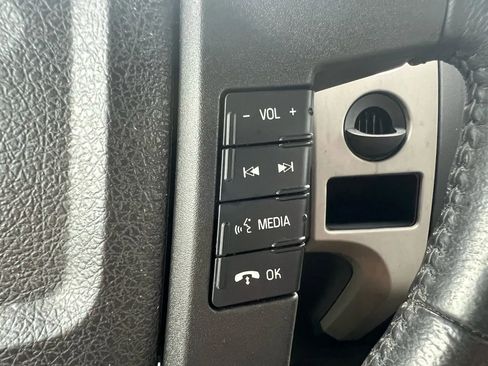 Used 2011 Ford F150 XLT w/ XLT Chrome Pkg image 9