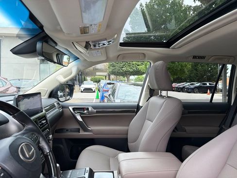 Certified 2023 Lexus GX 460 Premium w/ Premium Package AWD/4WD image 13