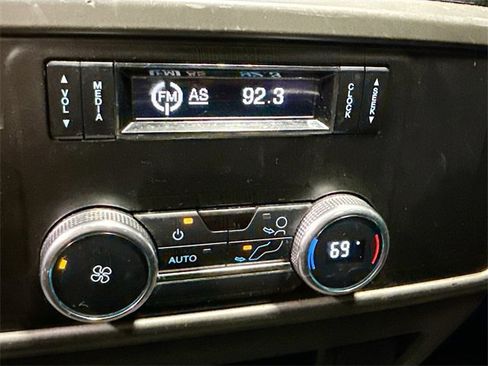 Used 2020 Ford Expedition XLT w/ FX4 Off-Road Package image 25