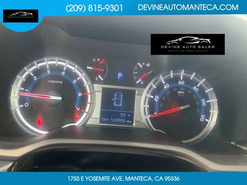 Used 2017 Toyota 4Runner SR5 Premium image 19