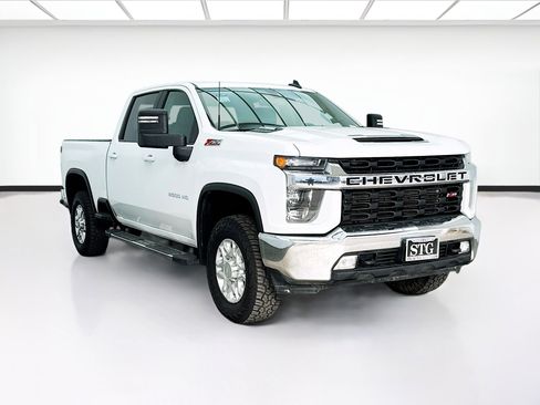 Used 2023 Chevrolet Silverado 2500 LT w/ Convenience Package image 3