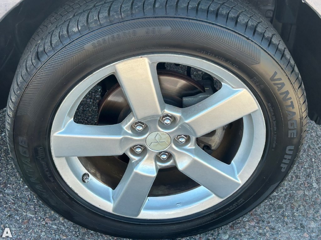Used 2009 Mitsubishi Outlander XLS FWD image 10