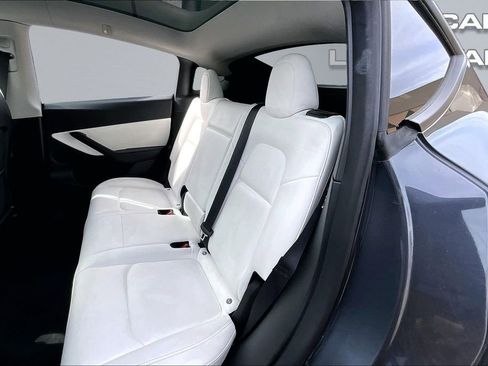 Used 2022 Tesla Model Y Performance AWD/4WD image 25
