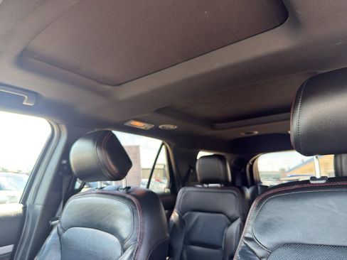 Used 2017 Ford Explorer Sport w/ Equipment Group 401A AWD/4WD image 12