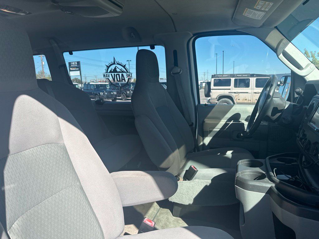Used 2013 Ford E-350 and Econoline 350 XLT RWD image 12
