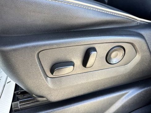 Used 2023 Chevrolet Tahoe Premier w/ Premium Package 2 image 22