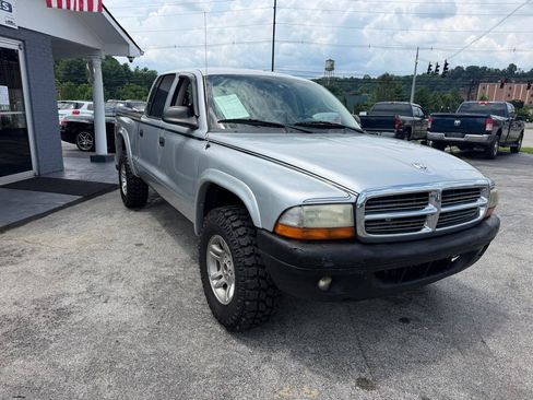 Used 2004 Dodge Dakota SLT w/ PWR Convenience Group AWD/4WD image 3