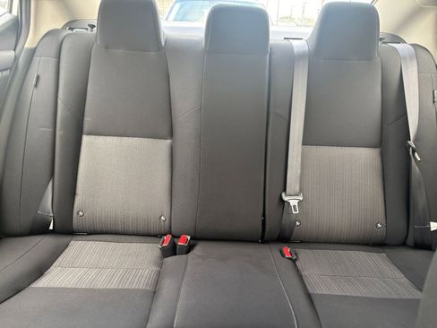 Used 2025 Nissan Sentra SV image 36