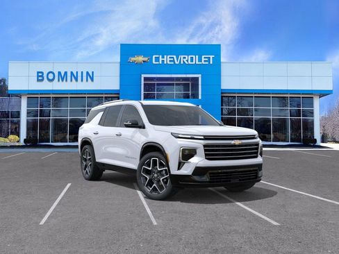 New 2026 Chevrolet Traverse High Country AWD/4WD image 2
