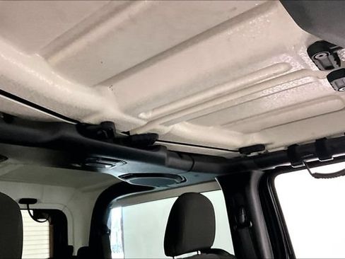 Used 2019 Jeep Wrangler Sport w/ Quick Order Package 23S AWD/4WD image 36