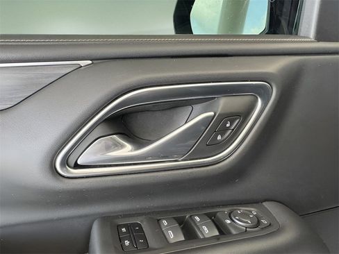 Used 2021 GMC Yukon SLT image 12