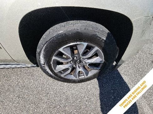 Used 2016 Chevrolet Suburban LTZ AWD/4WD image 17