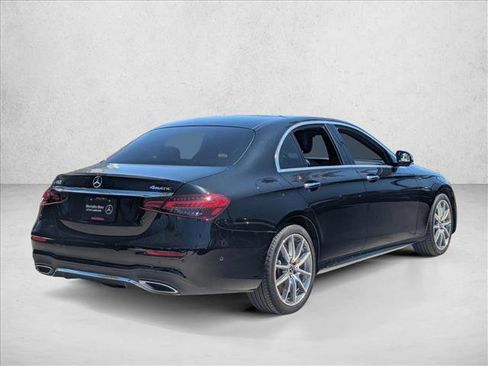 Certified 2022 Mercedes-Benz E 450 4MATIC Sedan image 5