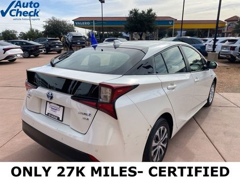 Used 2020 Toyota Prius XLE w/ Advanced Technology Package image 9