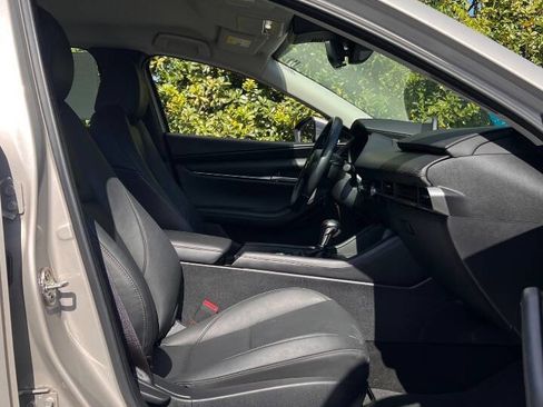 Used 2022 MAZDA MAZDA3 s image 16