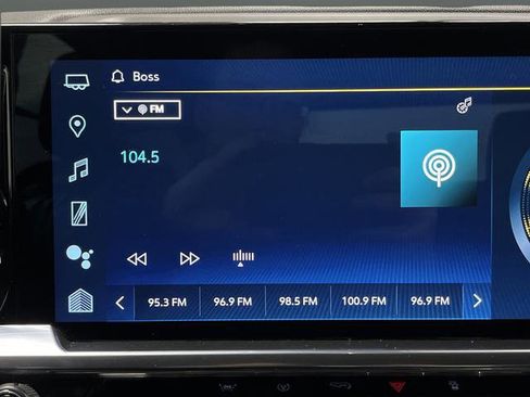 Used 2024 Chevrolet Silverado 1500 LT image 18