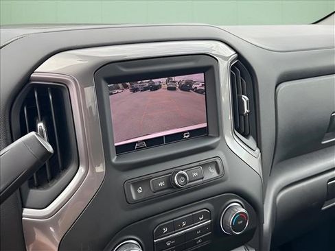 Used 2022 Chevrolet Silverado 1500 Custom AWD/4WD image 25