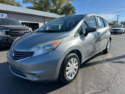 Used 2015 Nissan Versa Note SV image 2