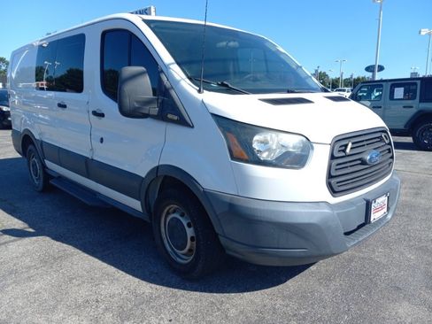 Used 2015 Ford Transit 150 130 Low Roof RWD image 3
