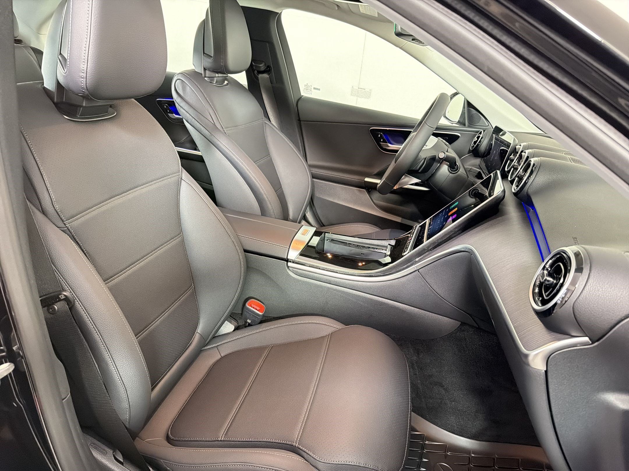 Used 2026 Mercedes-Benz C 300 4MATIC Sedan image 30