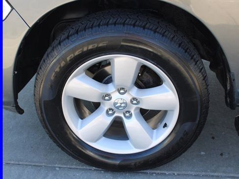Used 2013 RAM 1500 Express RWD image 11