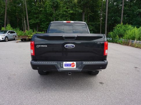 Used 2017 Ford F150 XLT w/ Equipment Group 302A Luxury AWD/4WD image 18
