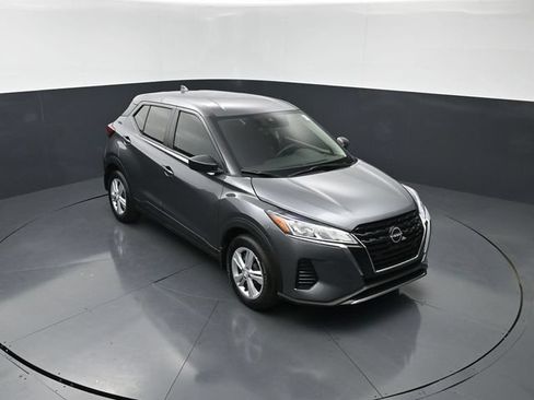 Used 2025 Nissan Kicks Play S FWD image 25