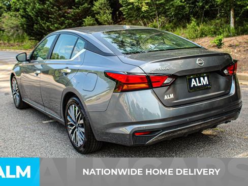 Used 2025 Nissan Altima 2.5 SV FWD image 5