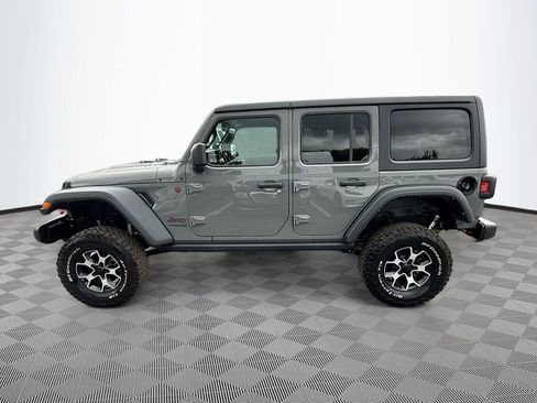 Used 2021 Jeep Wrangler Unlimited Rubicon w/ Cold Weather Group AWD/4WD image 9