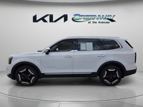 Certified 2023 Kia Telluride S FWD image 4