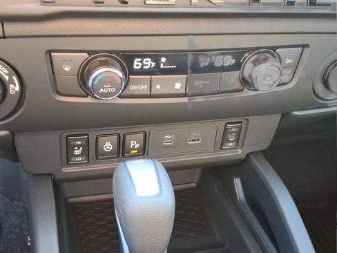 New 2026 Nissan Frontier SV w/ All-Weather Content Package AWD/4WD image 17