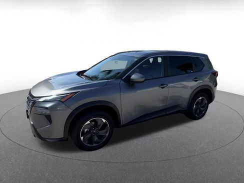 Used 2025 Nissan Rogue SV FWD image 8