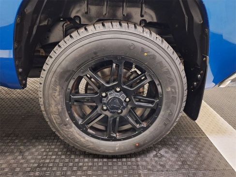 Used 2017 Toyota Tundra SR5 image 23