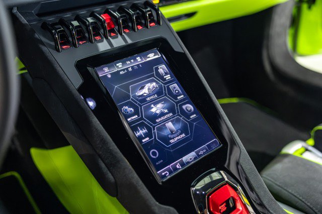 Used 2023 Lamborghini Huracan Tecnica RWD image 17