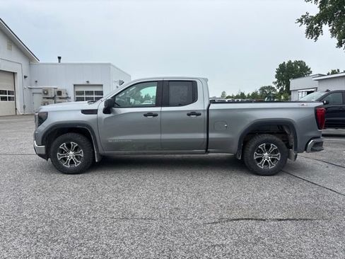Used 2023 GMC Sierra 1500 Pro w/ Pro Value Package AWD/4WD image 2