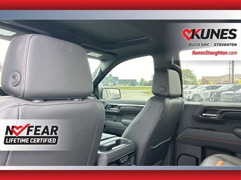 Used 2023 GMC Sierra 1500 AT4 w/ AT4 Preferred Package image 40