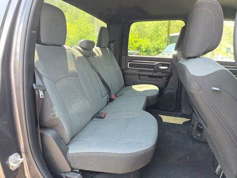Used 2024 RAM 2500 Big Horn AWD/4WD image 23