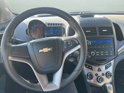 Used 2016 Chevrolet Sonic LS FWD image 33
