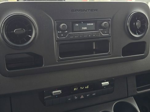 New 2025 Mercedes-Benz Sprinter 2500 image 24