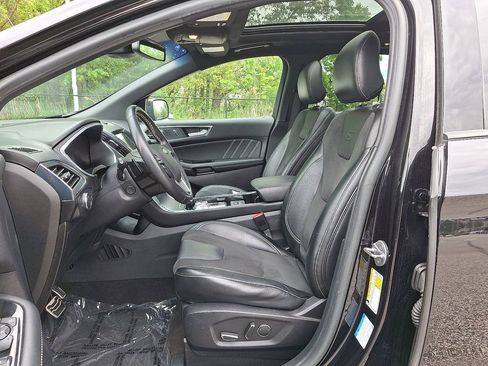 Used 2019 Ford Edge ST w/ Equipment Group 401A AWD/4WD image 14