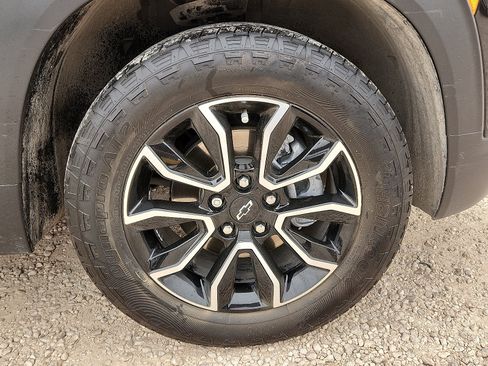 Used 2025 Chevrolet TrailBlazer ACTIV w/ Convenience Package AWD/4WD image 7