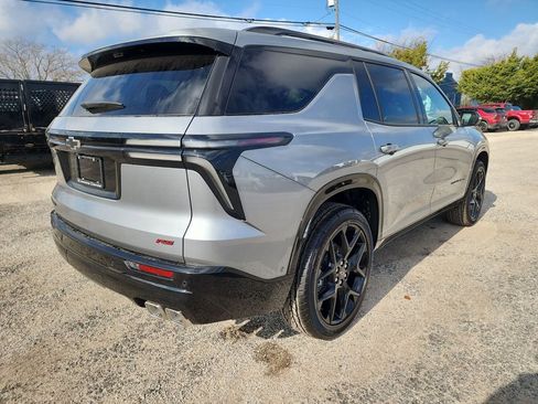 New 2026 Chevrolet Traverse RS w/ LPO, Floor Liner Package image 7