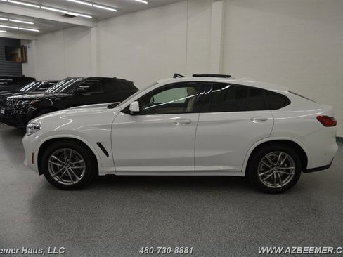 Used 2021 BMW X4 xDrive30i w/ Executive Package image 3