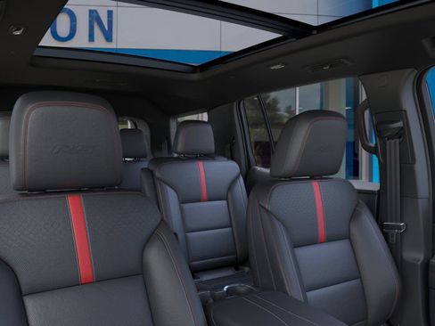 New 2026 Chevrolet Traverse RS w/ LPO, Floor Liner Package image 24