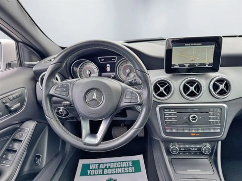 Used 2017 Mercedes-Benz GLA 250 4MATIC image 15