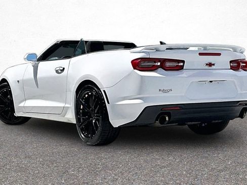 Used 2019 Chevrolet Camaro LT RWD image 5