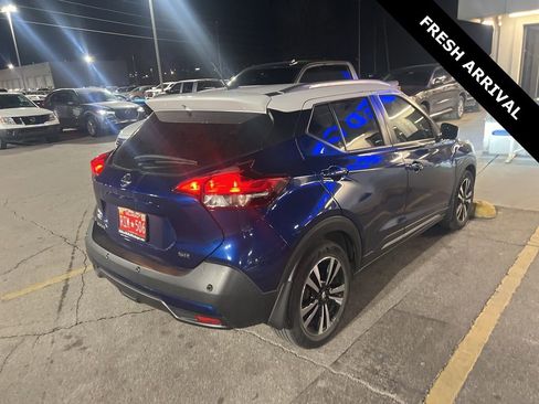 Used 2020 Nissan Kicks SR image 8
