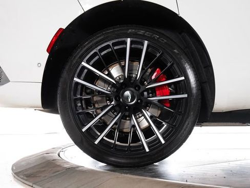 Used 2023 Aston Martin DBX AWD/4WD image 12